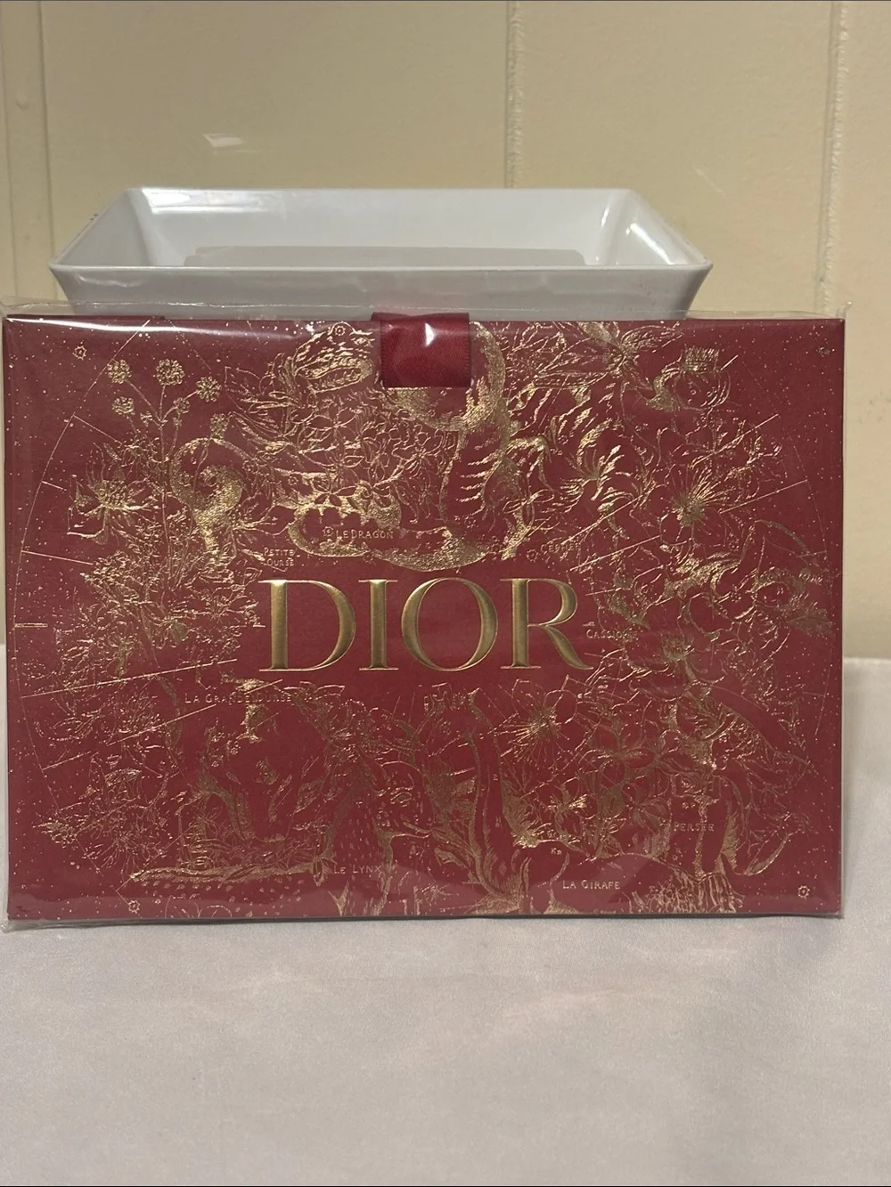 NIB / GWP Dior Beauty Lunar New Year Gift Set - Red Star Pouch & Shopping Bag